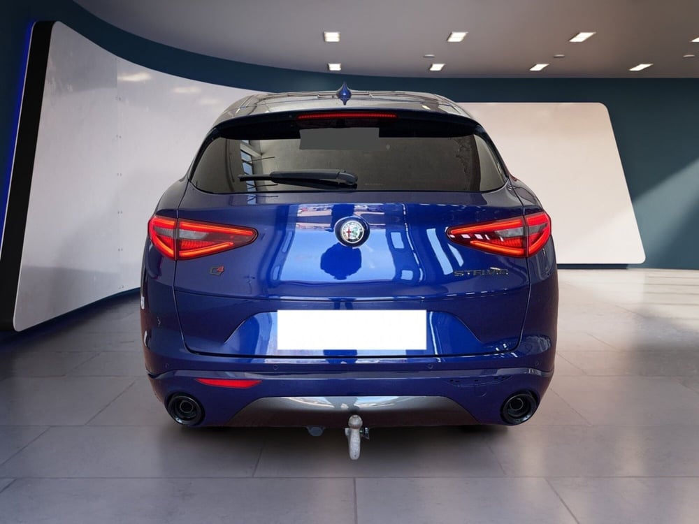 Alfa Romeo Stelvio usata a Torino (5)