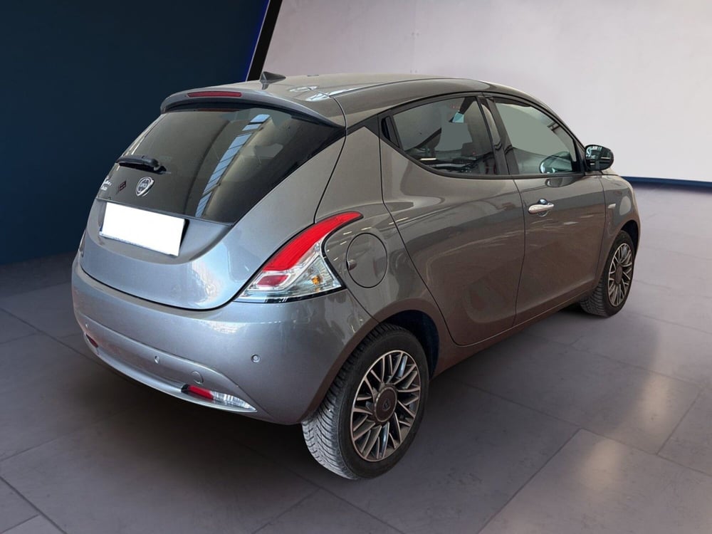 Lancia Ypsilon usata a Torino (4)