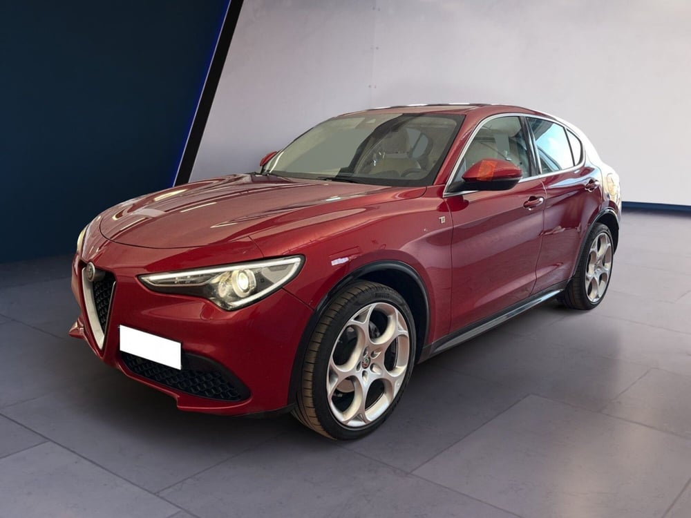 Alfa Romeo Stelvio usata a Torino (2)