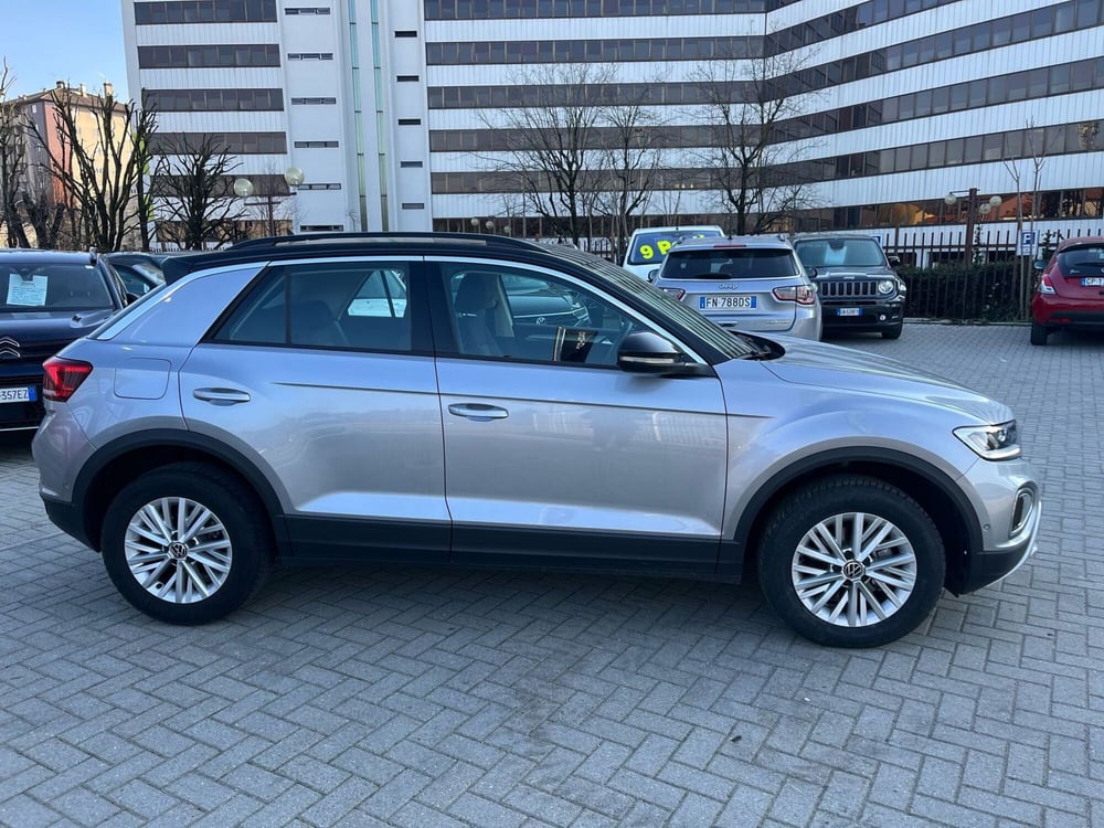 Volkswagen T-Roc usata a Milano (4)