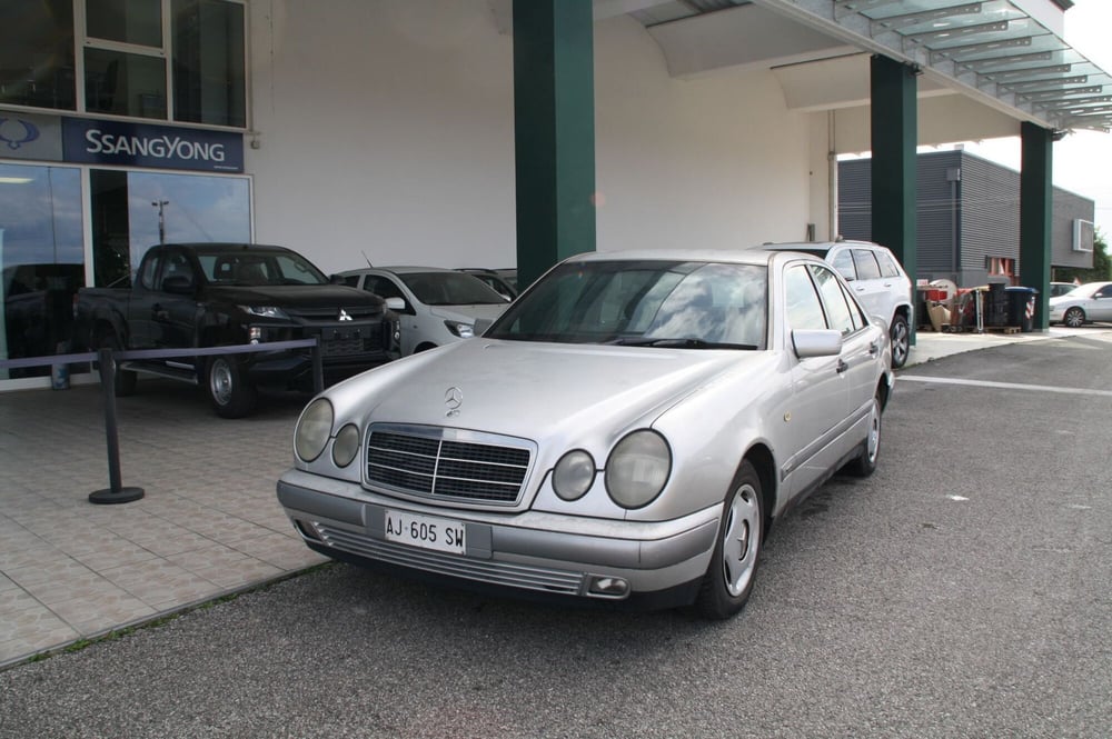 Mercedes-Benz Classe E usata a Pordenone