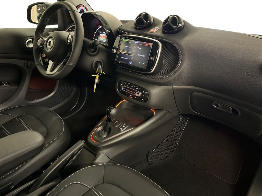 smart Fortwo Cabrio nuova a Milano (15)