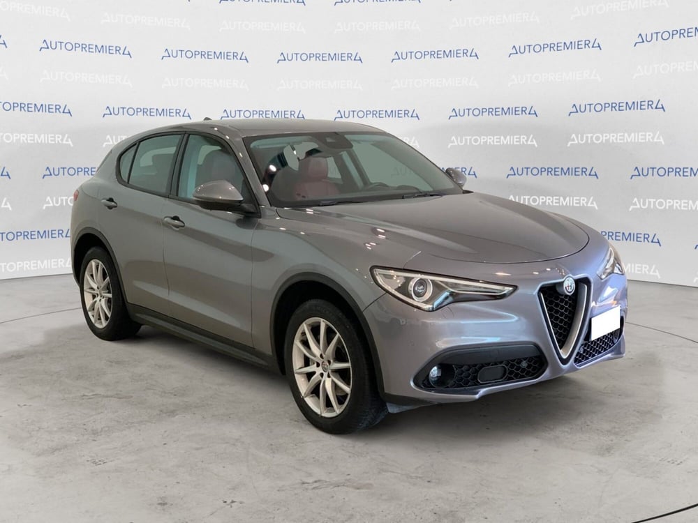 Alfa Romeo Stelvio usata a Como (2)