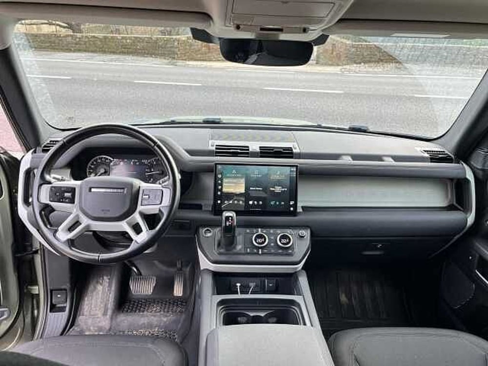 Land Rover Defender usata a Roma (13)