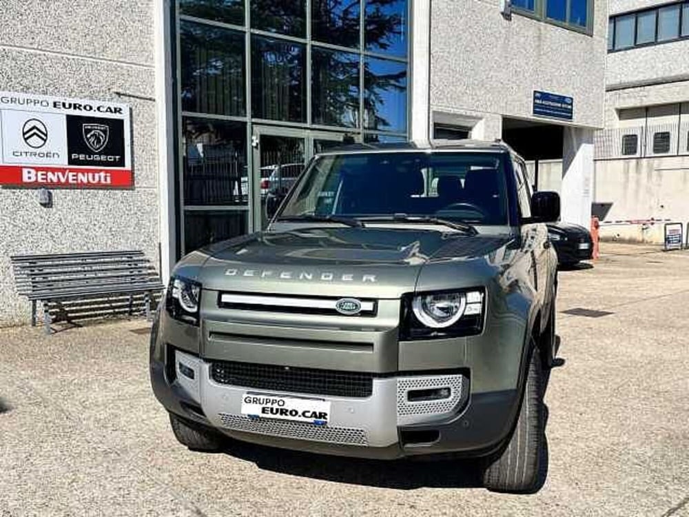 Land Rover Defender usata a Roma