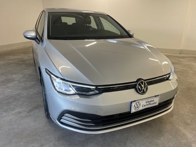 Volkswagen Golf 2.0 TDI DSG SCR Life del 2023 usata a Avezzano