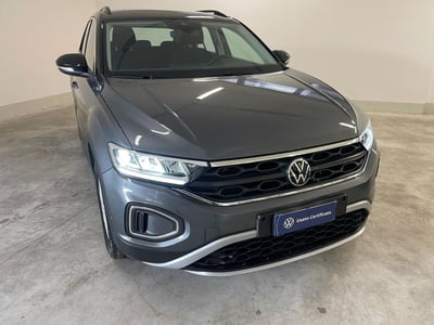 Volkswagen T-Roc 2.0 tdi Life 150cv dsg del 2023 usata a Avezzano