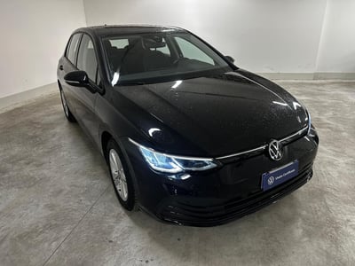 Volkswagen Golf 2.0 TDI DSG SCR Life del 2023 usata a Avezzano