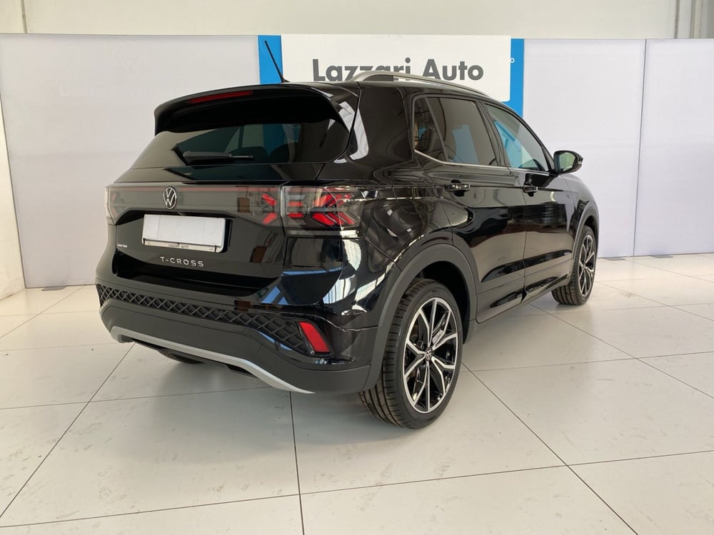 Volkswagen T-Cross nuova a Lodi (4)