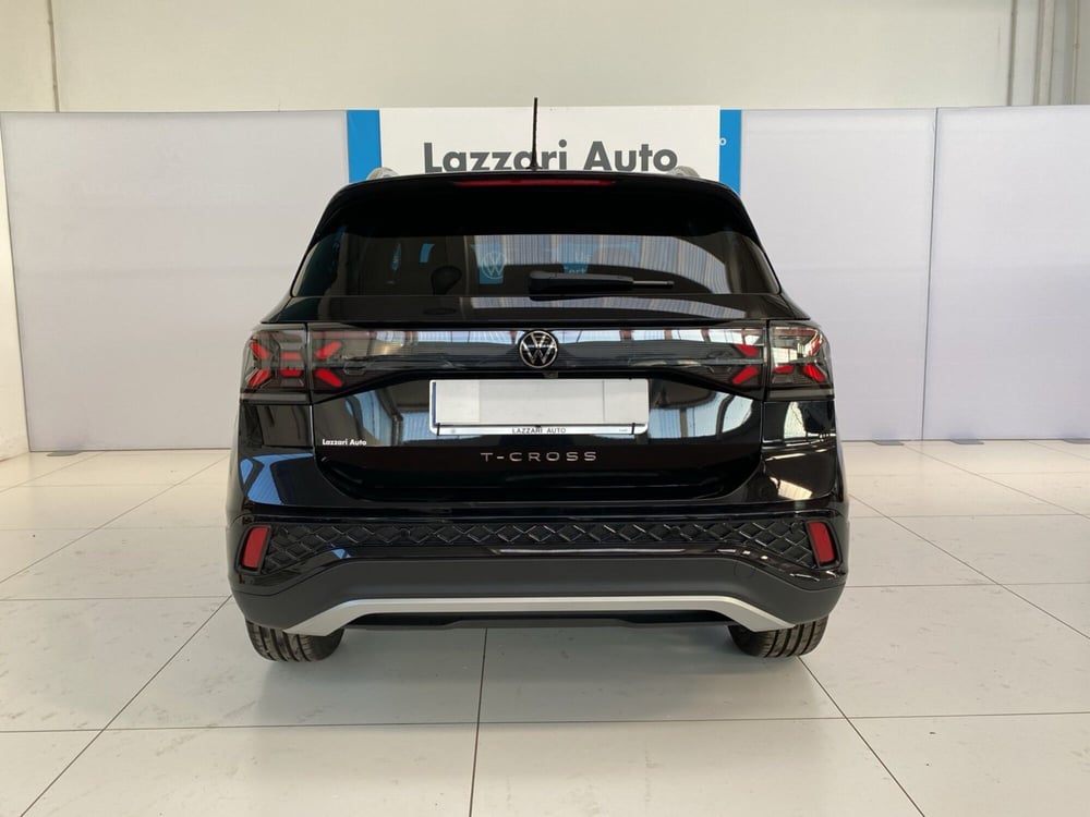 Volkswagen T-Cross nuova a Lodi (5)