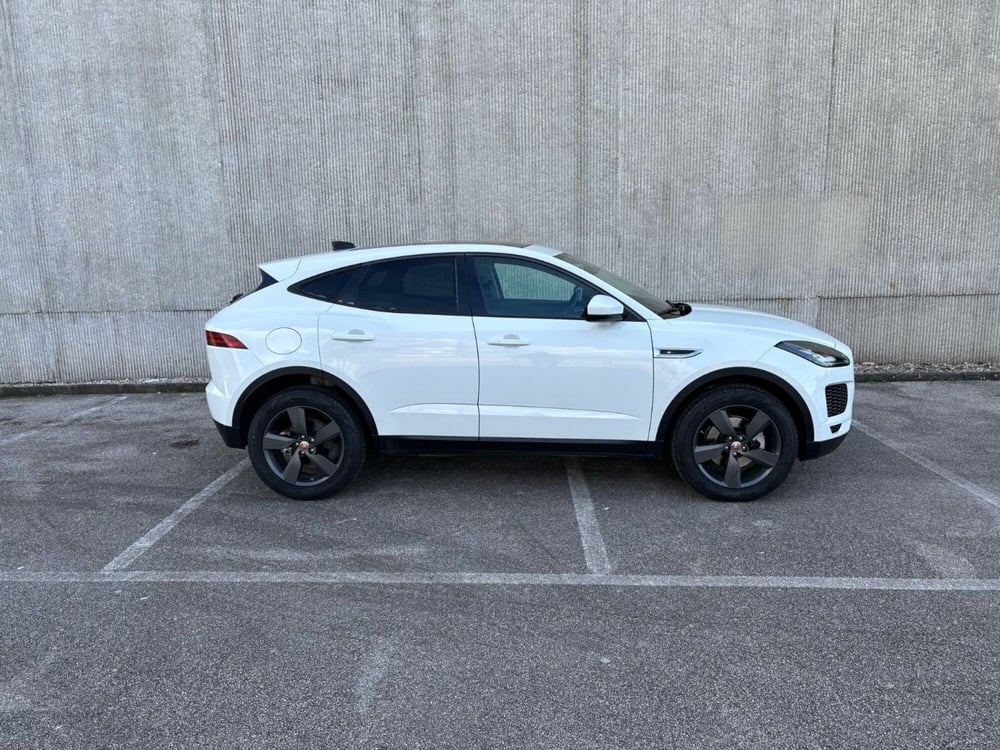 Jaguar E-Pace usata a Salerno (6)