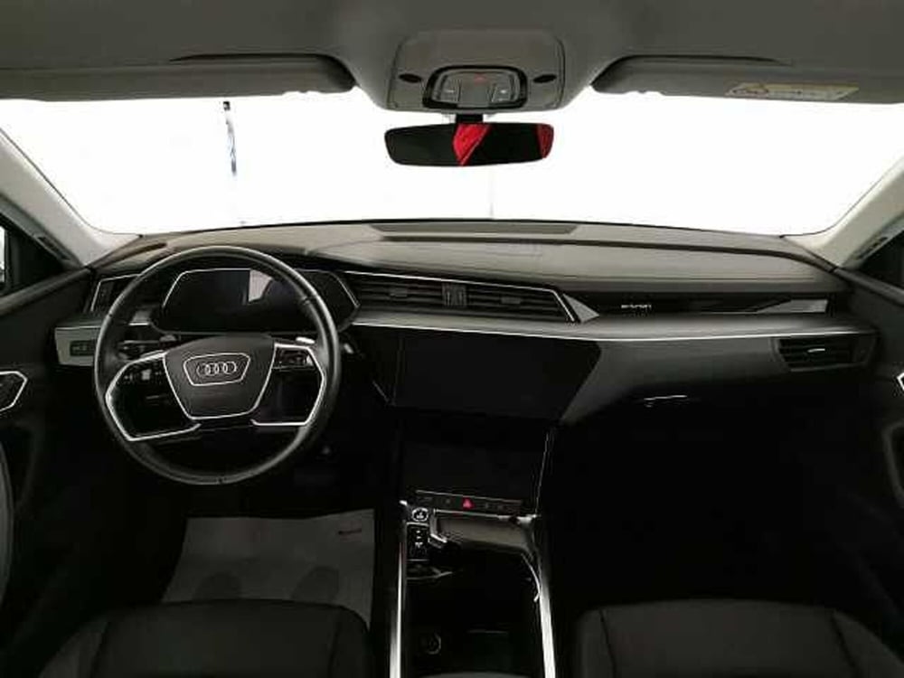 Audi e-tron Sportback usata a Chieti (9)