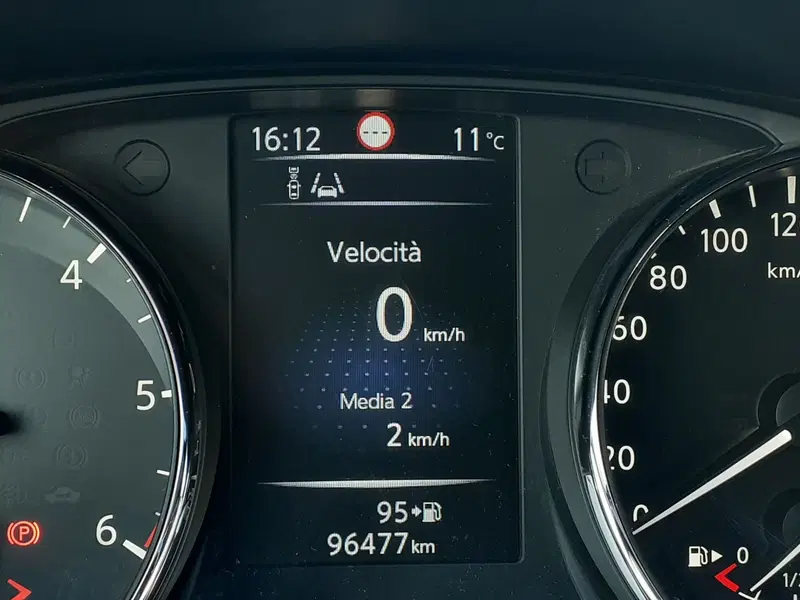 Nissan Qashqai usata a Modena (11)