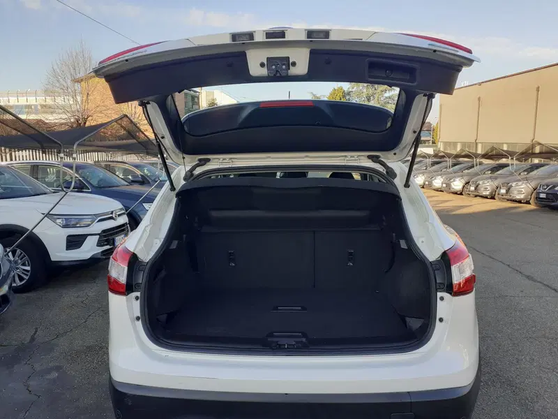Nissan Qashqai usata a Modena (7)