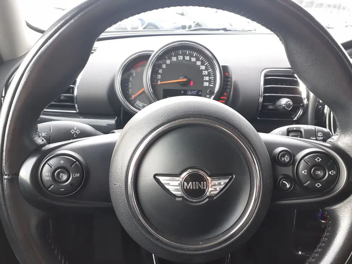 MINI Mini Clubman usata a Modena (17)