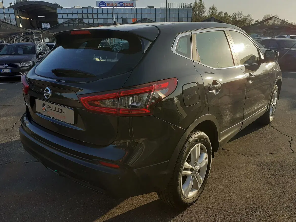 Nissan Qashqai usata a Modena (4)