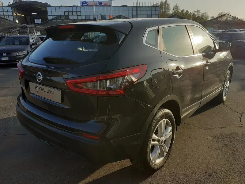 Nissan Qashqai usata a Modena (4)