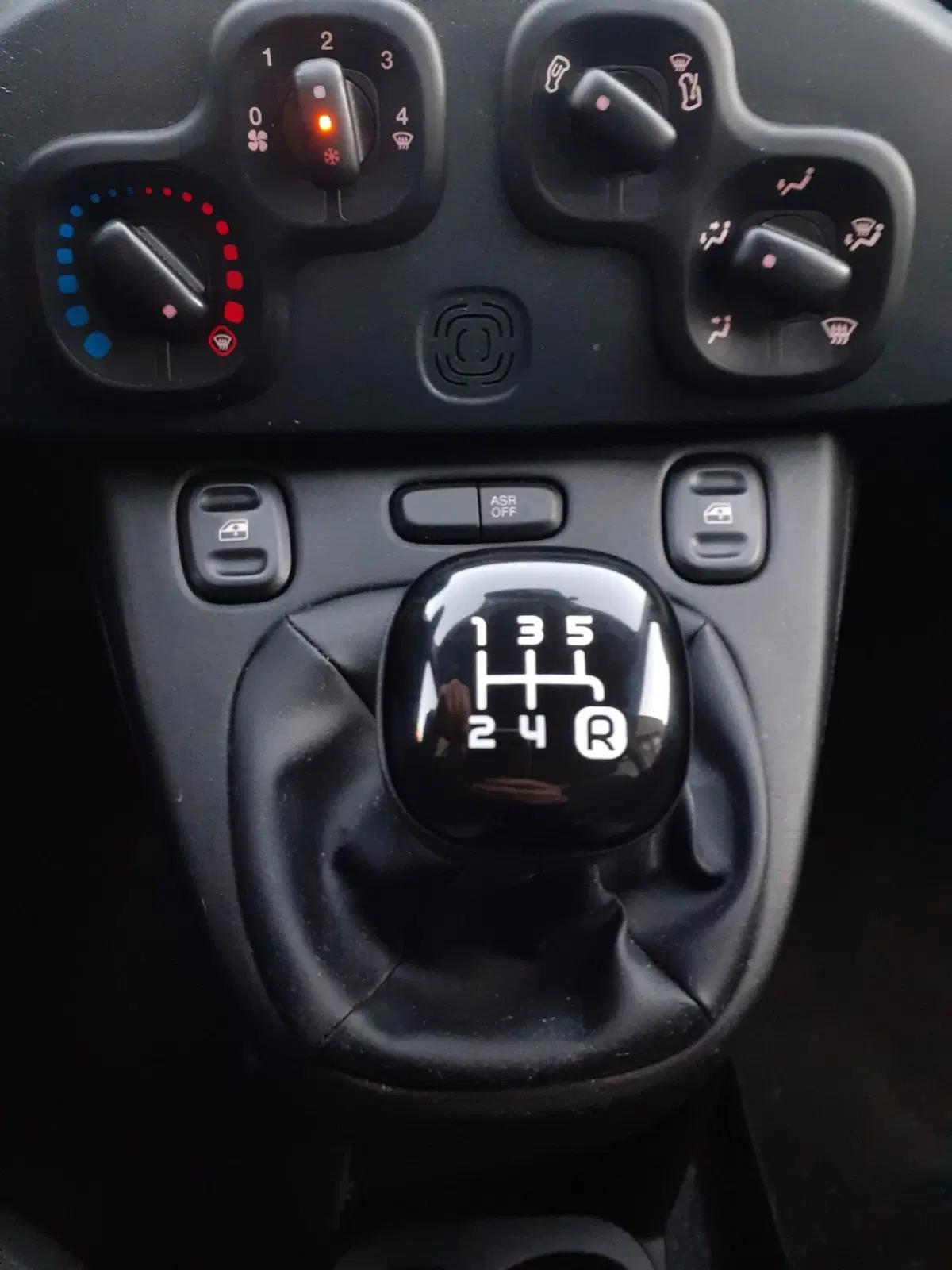 Fiat Panda usata a Modena (12)