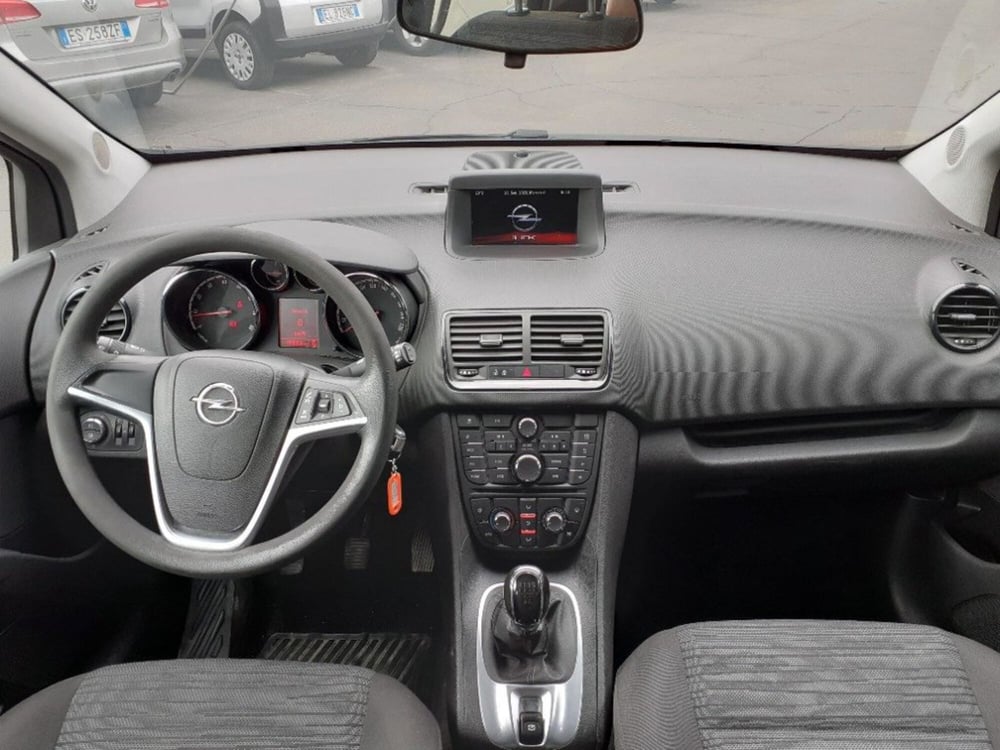 Opel Meriva usata a Modena (9)