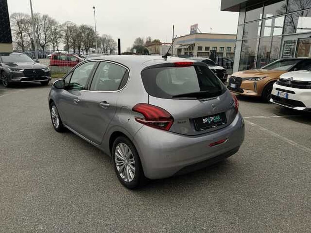 Peugeot 208 usata a Milano (5)