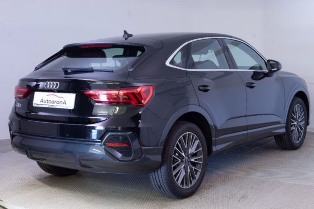 Audi Q3 Sportback nuova a Novara (2)