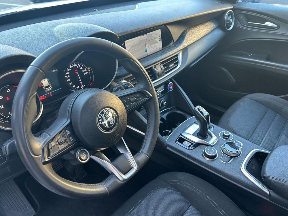 Alfa Romeo Stelvio usata a Reggio Emilia (11)