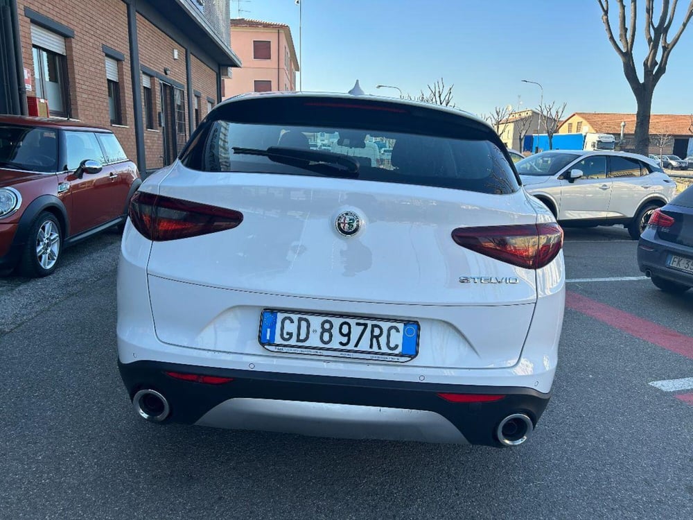 Alfa Romeo Stelvio usata a Reggio Emilia (6)