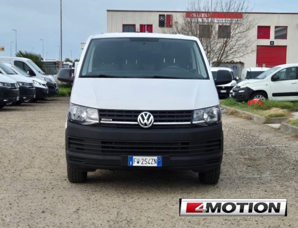 Volkswagen Veicoli Commerciali Transporter Furgone usata a Oristano (9)