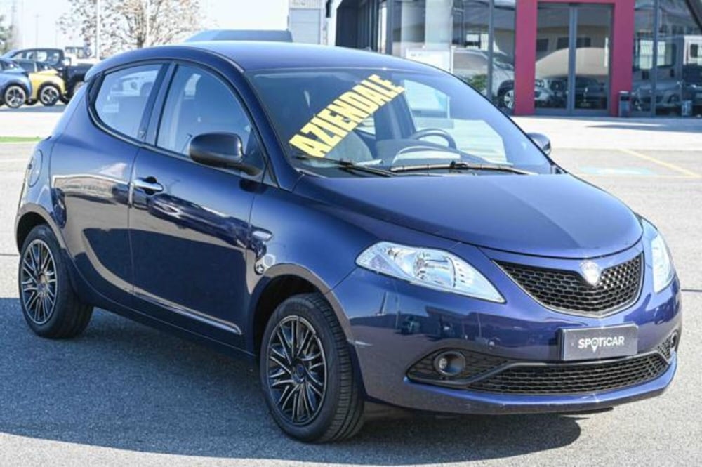 Lancia Ypsilon usata a Torino (3)