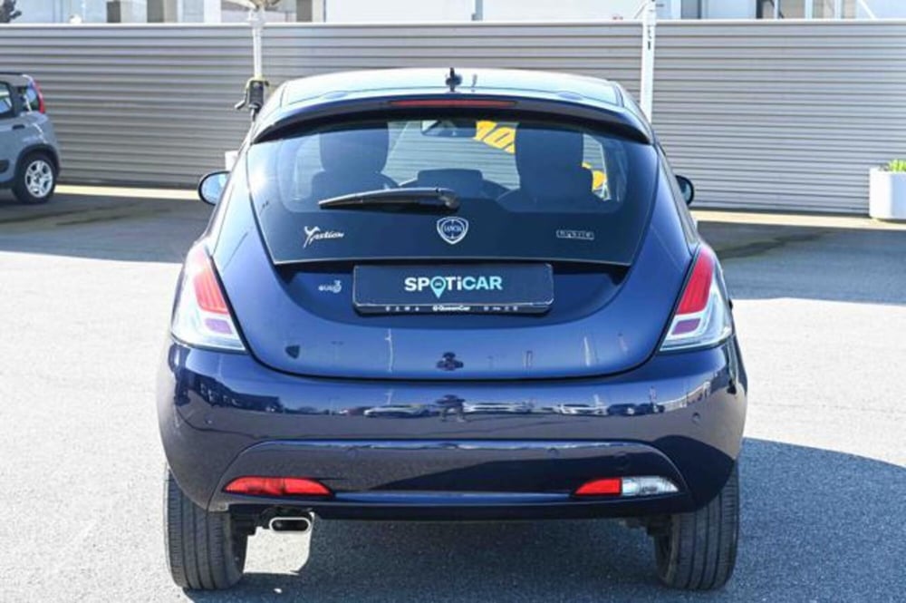 Lancia Ypsilon usata a Torino (6)