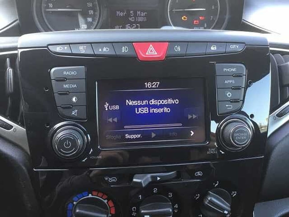 Lancia Ypsilon usata a Varese (15)