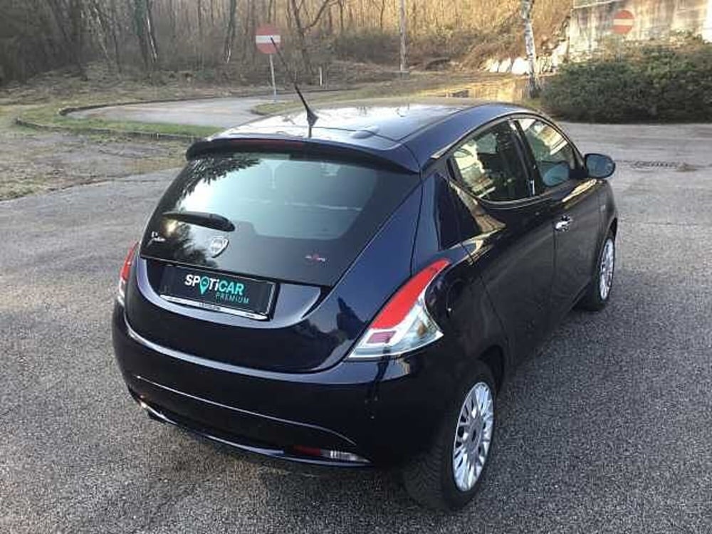 Lancia Ypsilon usata a Varese (5)