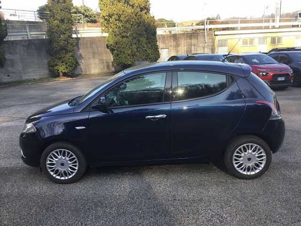 Lancia Ypsilon usata a Varese (8)