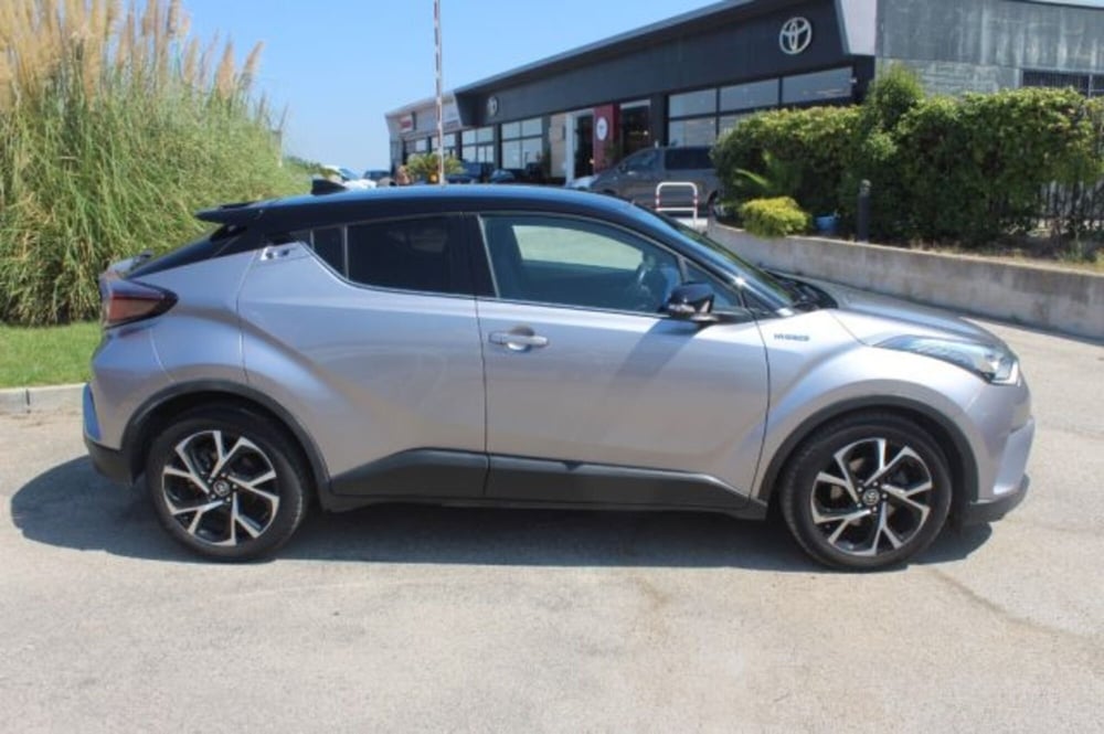 Toyota Toyota C-HR usata a Roma (14)