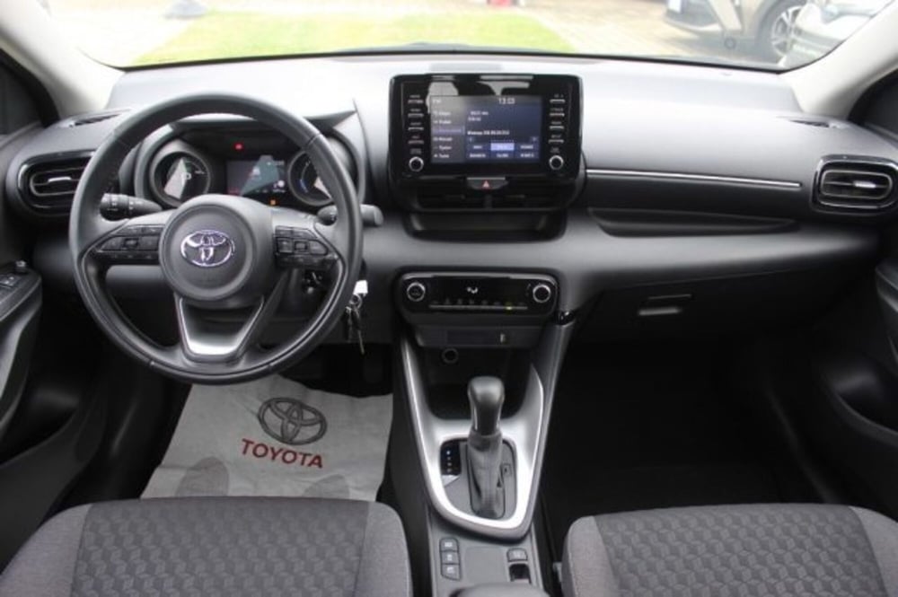 Toyota Yaris Cross usata a Roma (9)