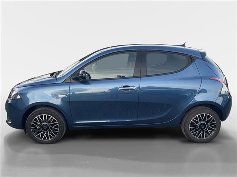 Lancia Ypsilon usata a Torino (2)