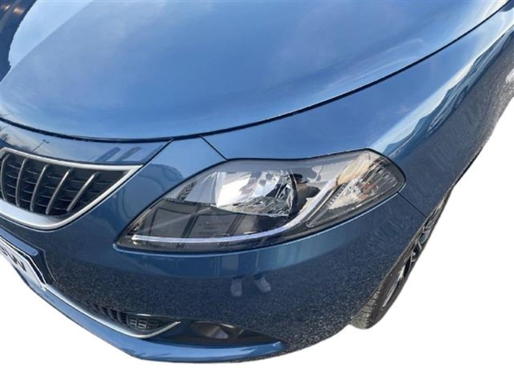 Lancia Ypsilon usata a Torino (9)