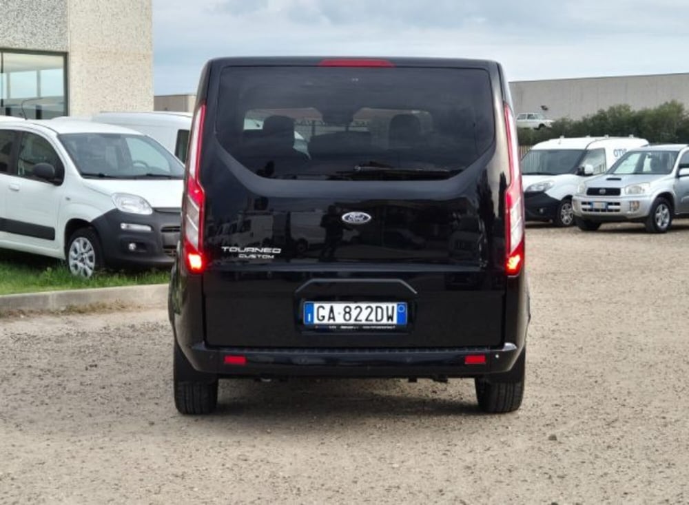 Ford Tourneo Custom usata a Oristano (8)