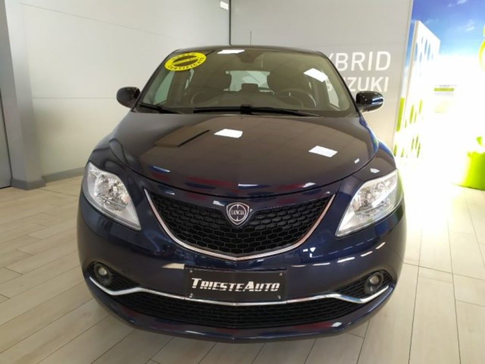 Lancia Ypsilon usata a Trieste (2)