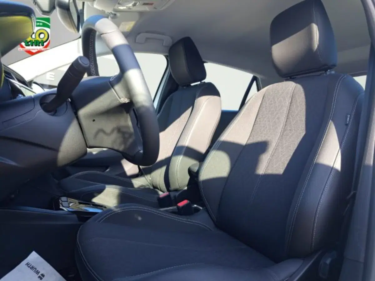 Opel Corsa-e usata a Frosinone (6)