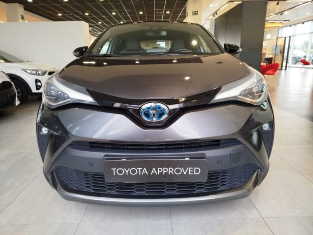 Toyota Toyota C-HR usata a Sassari (5)