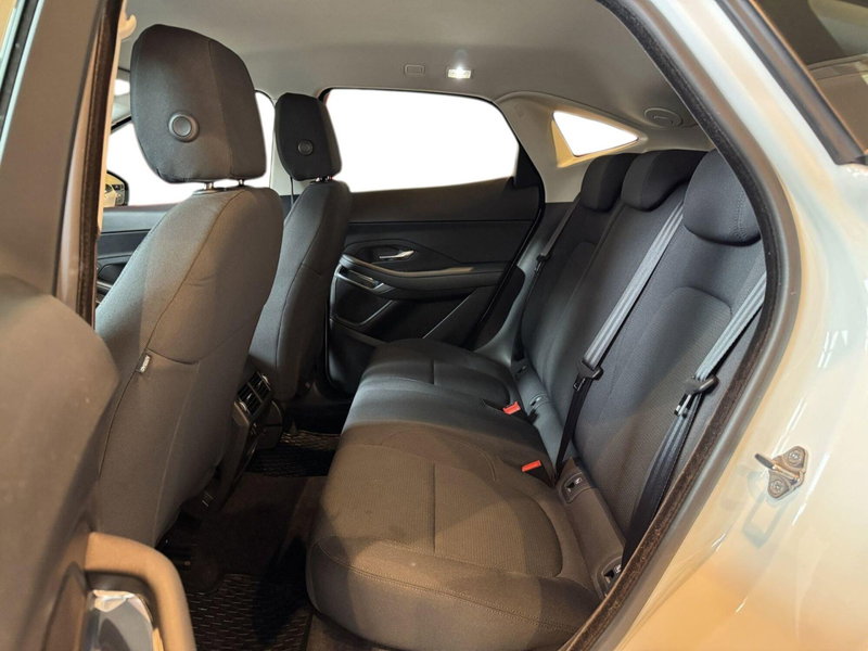 Jaguar E-Pace usata a Pistoia (16)