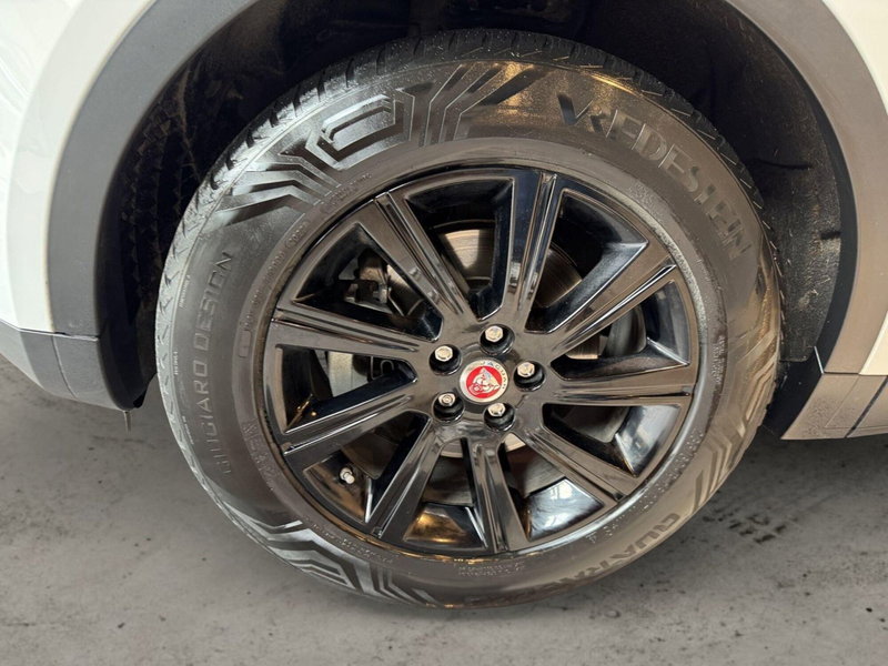 Jaguar E-Pace usata a Pistoia (8)