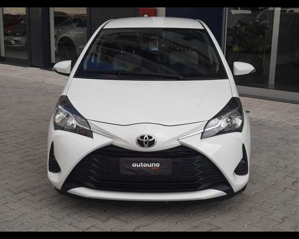 Toyota Yaris usata a Napoli (2)