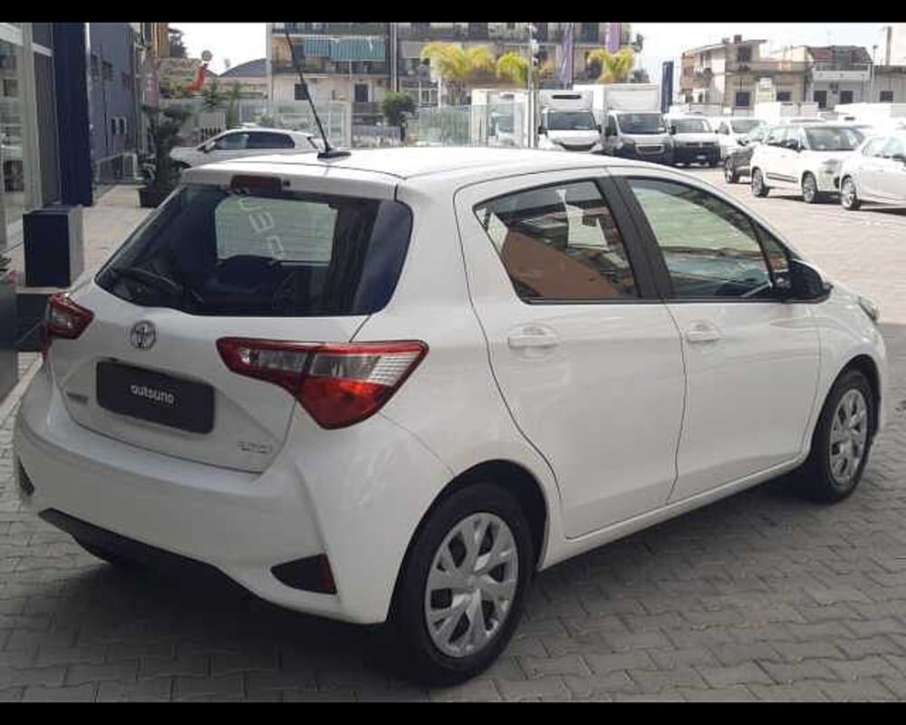 Toyota Yaris usata a Napoli (5)