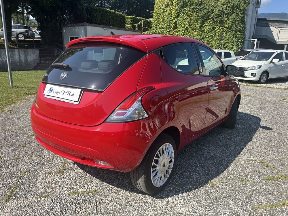 Lancia Ypsilon usata a La Spezia (7)