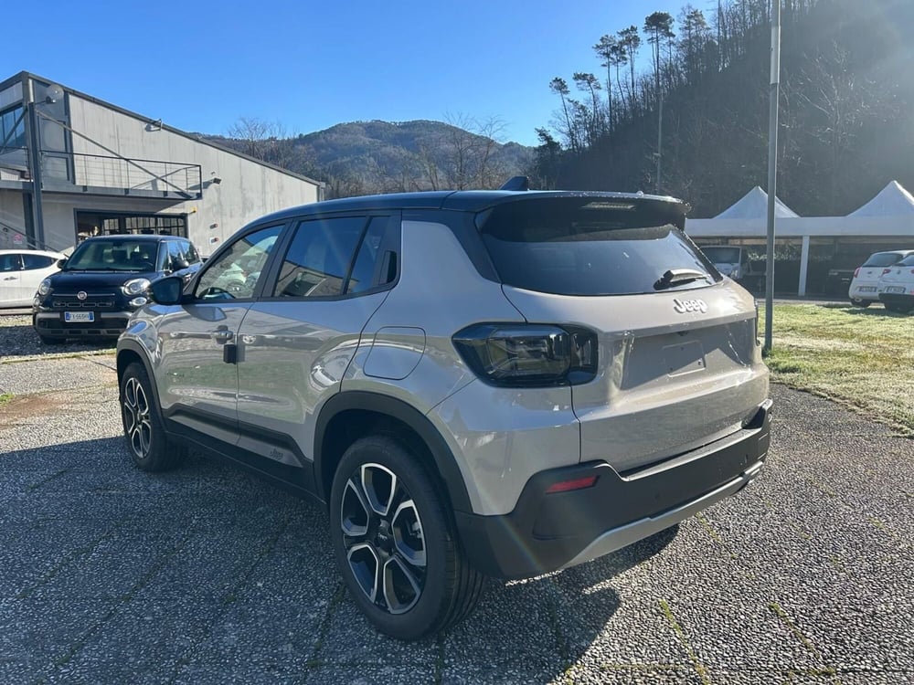 Jeep Avenger nuova a La Spezia (5)