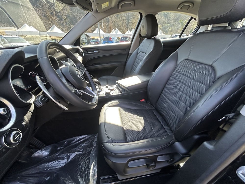 Alfa Romeo Stelvio usata a La Spezia (9)