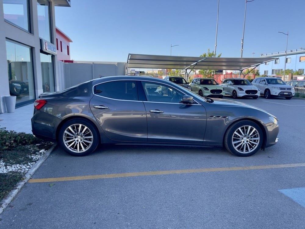 Maserati Ghibli usata a Salerno (2)