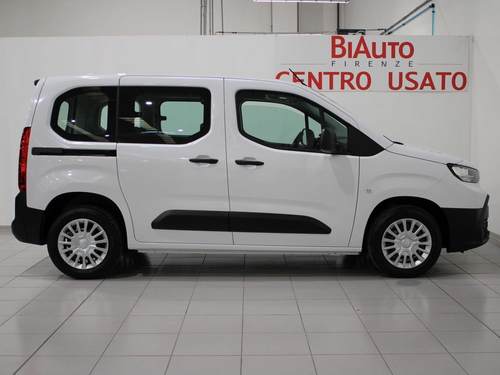 Toyota Proace City Verso nuova a Firenze (18)